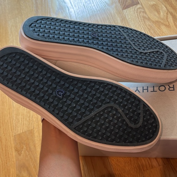 Rothy’s sneakers - Picture 6 of 9